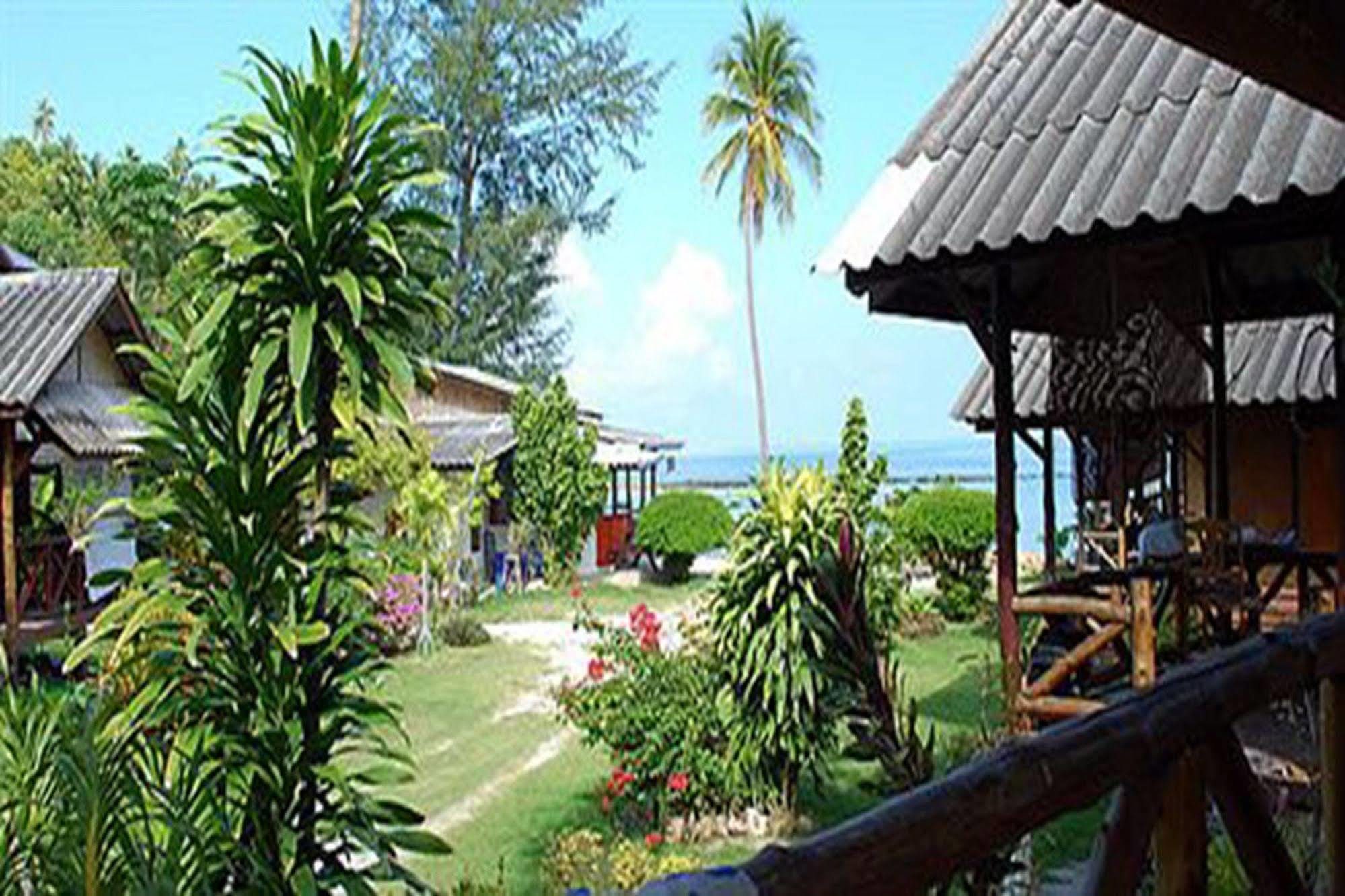 Double Duke Bungalows Koh Phangan Exteriör bild